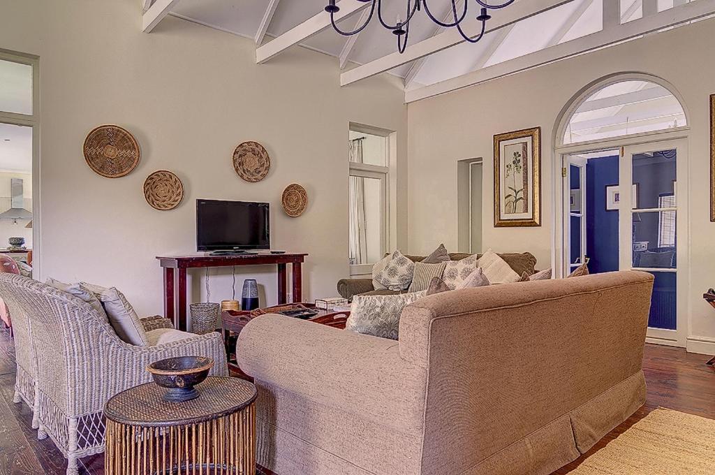 Bed and Breakfast Blue Gum Country Estate Papiesvlei Экстерьер фото